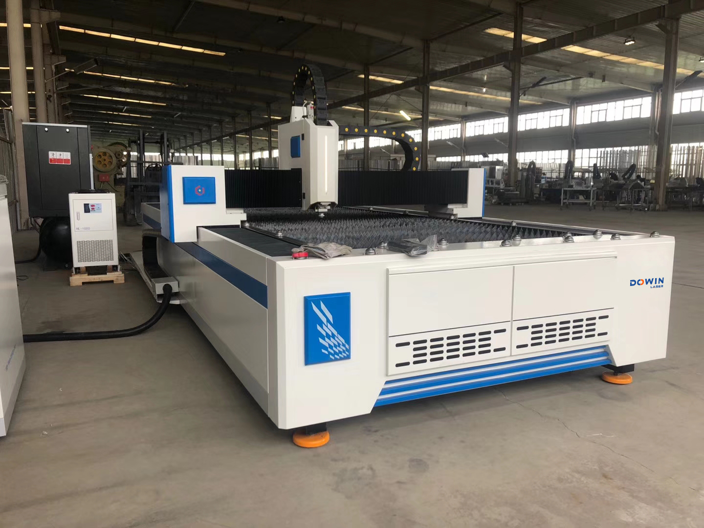 fiber laser cutting machine